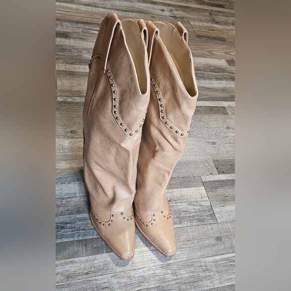 🩷Ronilurn Womens Size 9 & 11 Tan Faux Shark Fold Over Mid Chunky Heel Boots🩵 - Picture 5 of 11